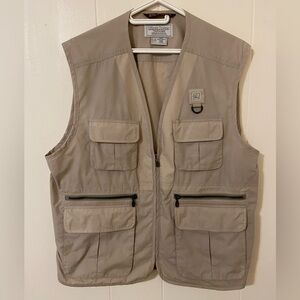 Tilley Endurables Different Drummer Outdoor Fishing and Utility Vest Size L